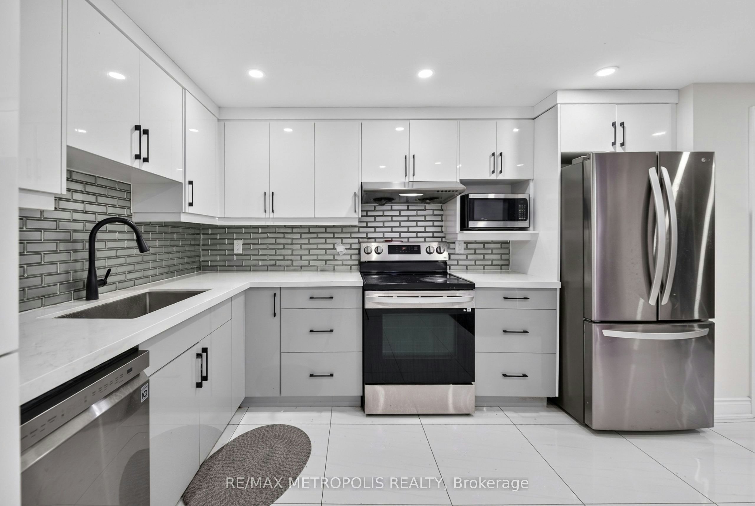 Bsmt-6 Madoc Drive, Brampton, ON, L6V 1Z9 - 3