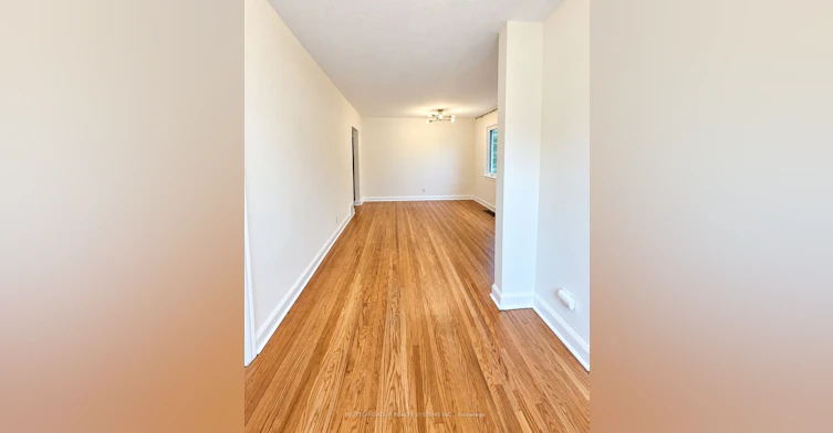 26 Compton Crescent, Toronto, ON, M3M 2C2 - 7