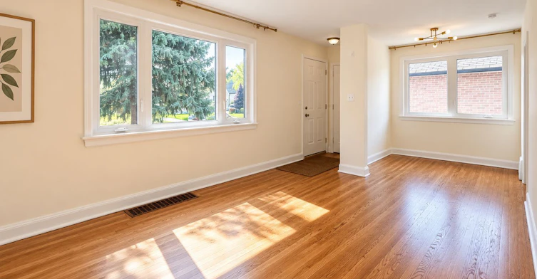 26 Compton Crescent, Toronto, ON, M3M 2C2 - 12