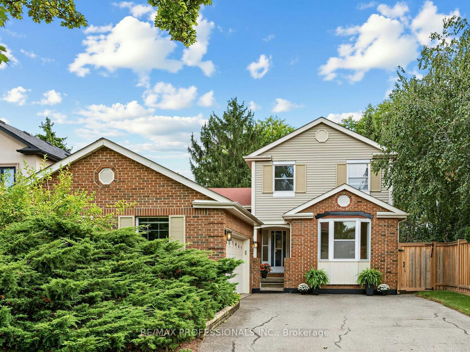 4108 Rolling Valley Drive, Mississauga, ON, L5L 2K9