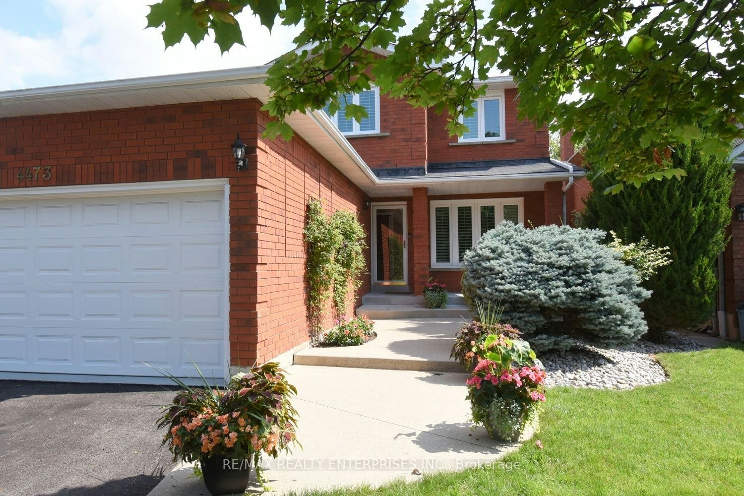 4473 Stonemill Court, Mississauga, ON, L5V 1E5