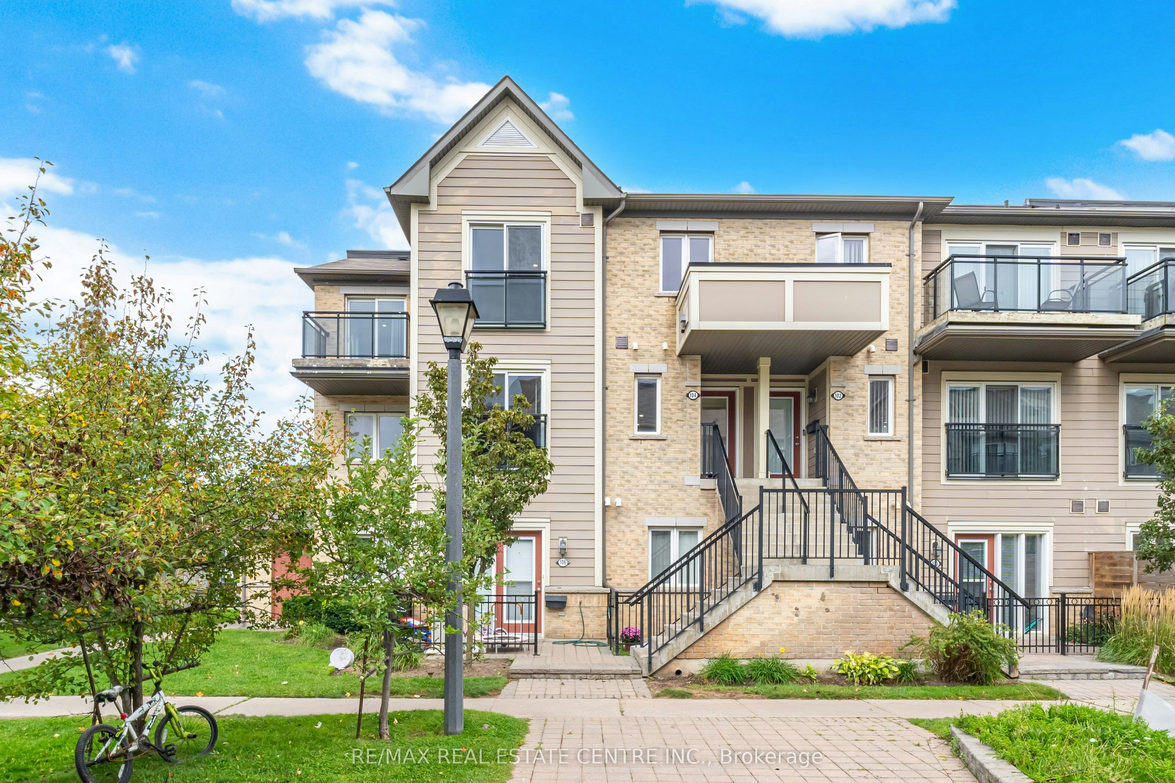 104-2891 Rio Court, Mississauga, ON, L5M 0S4