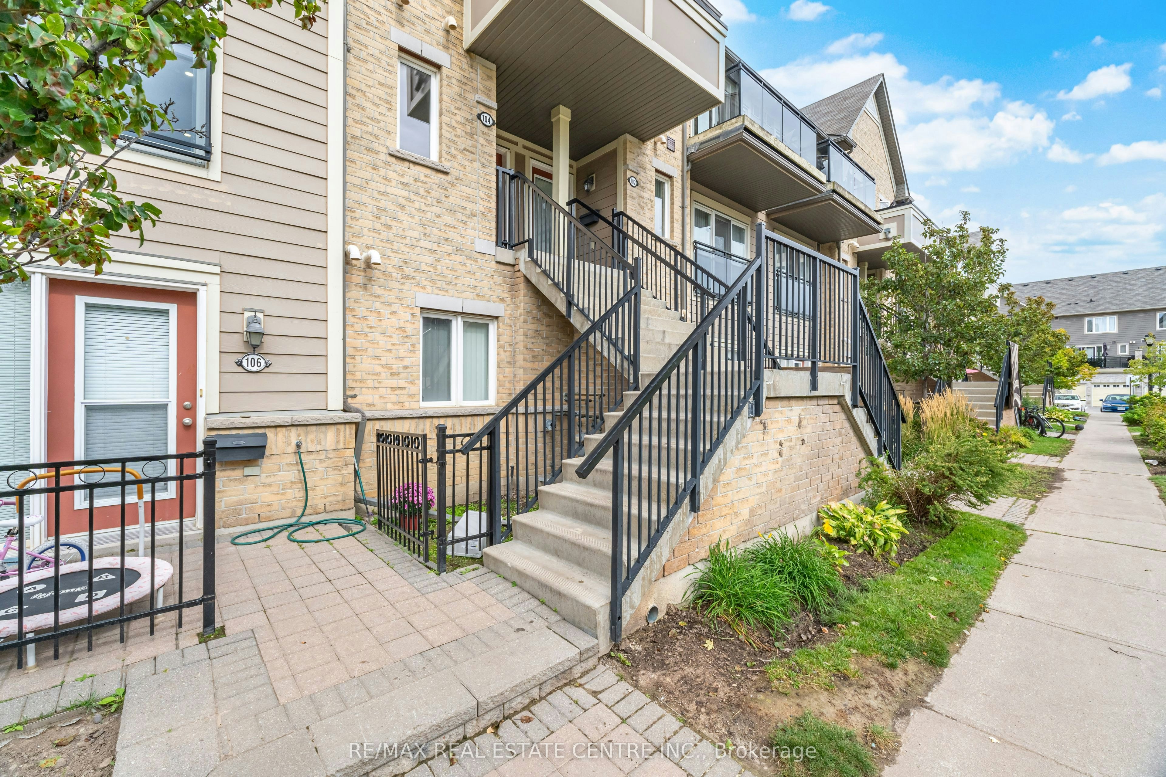 104-2891 Rio Court, Mississauga, ON, L5M 0S4 - 2