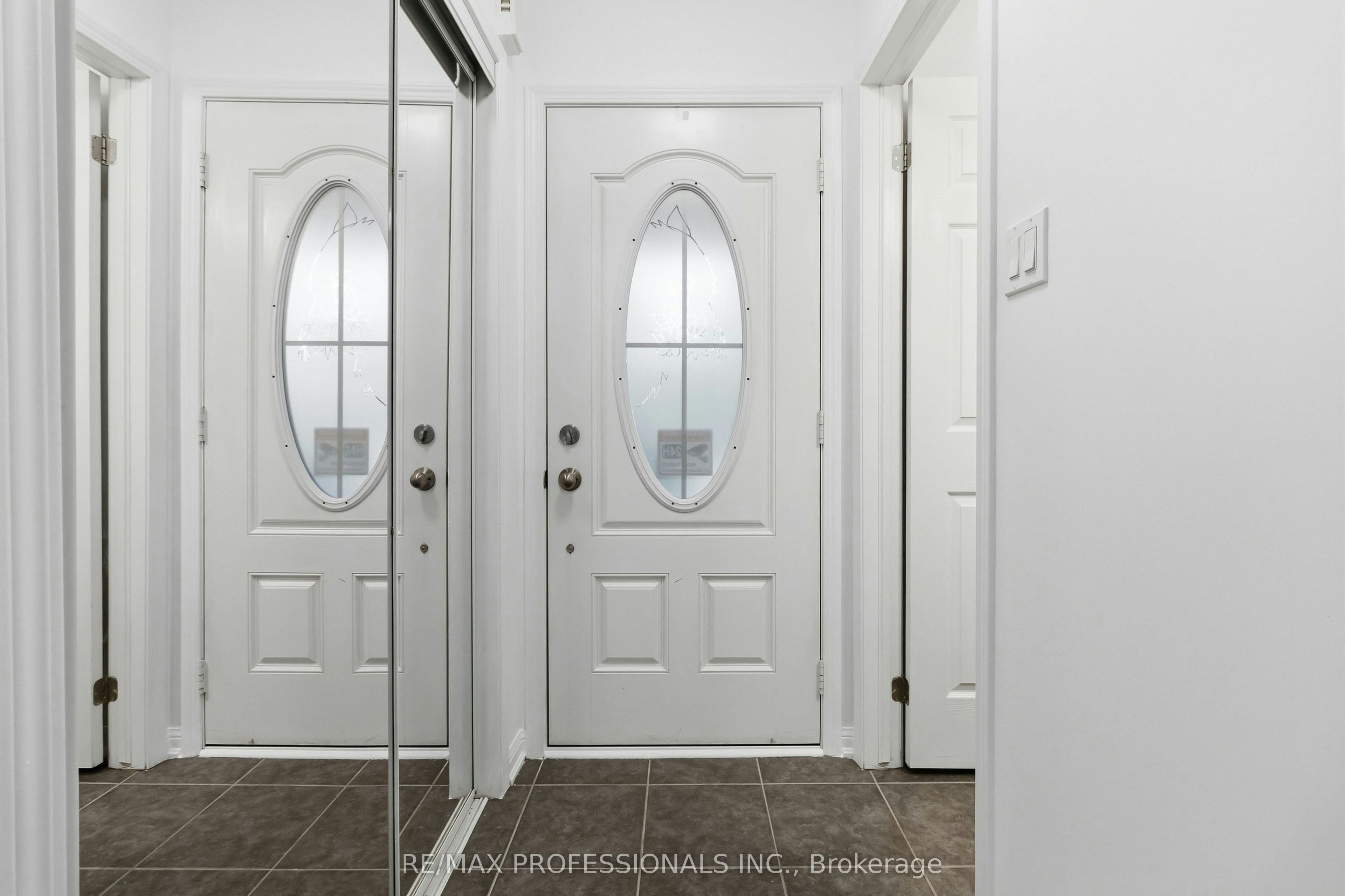587 Cargill Path, Milton, ON, L9T 7R6 - 3