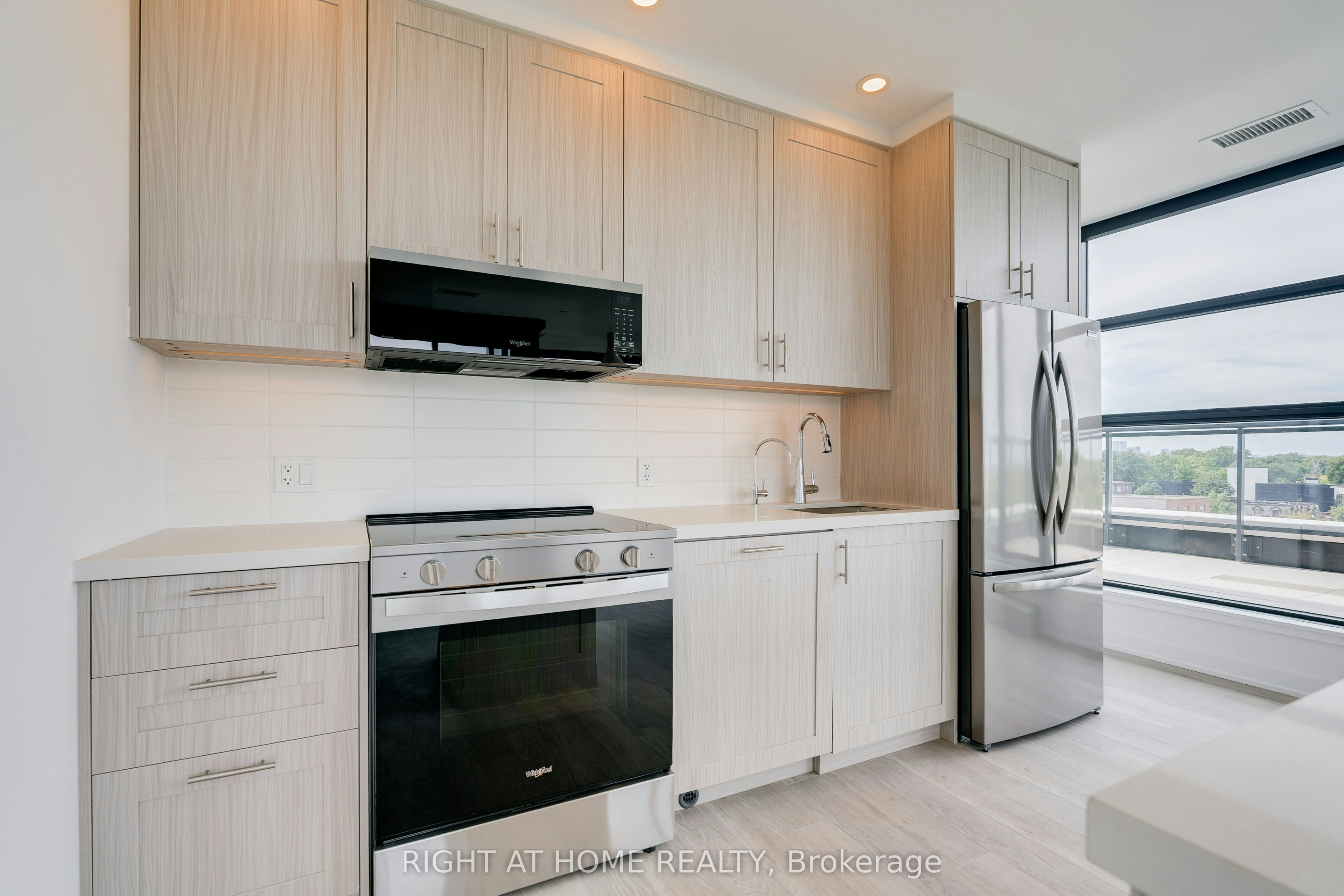 618-2946 Dundas Street W, Toronto, ON, M6P 1Y8 - 15