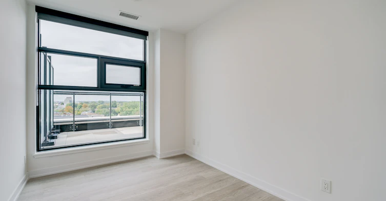 618-2946 Dundas Street W, Toronto, ON, M6P 1Y8 - 6