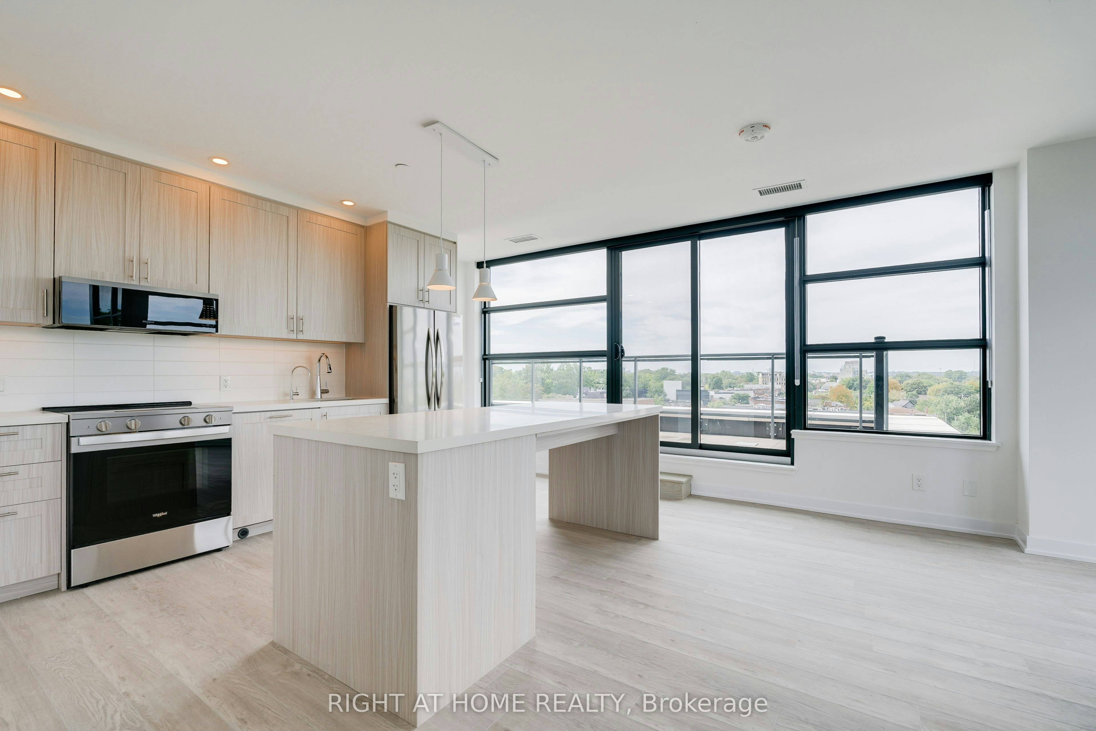 618-2946 Dundas Street W, Toronto, ON, M6P 1Y8 - 13