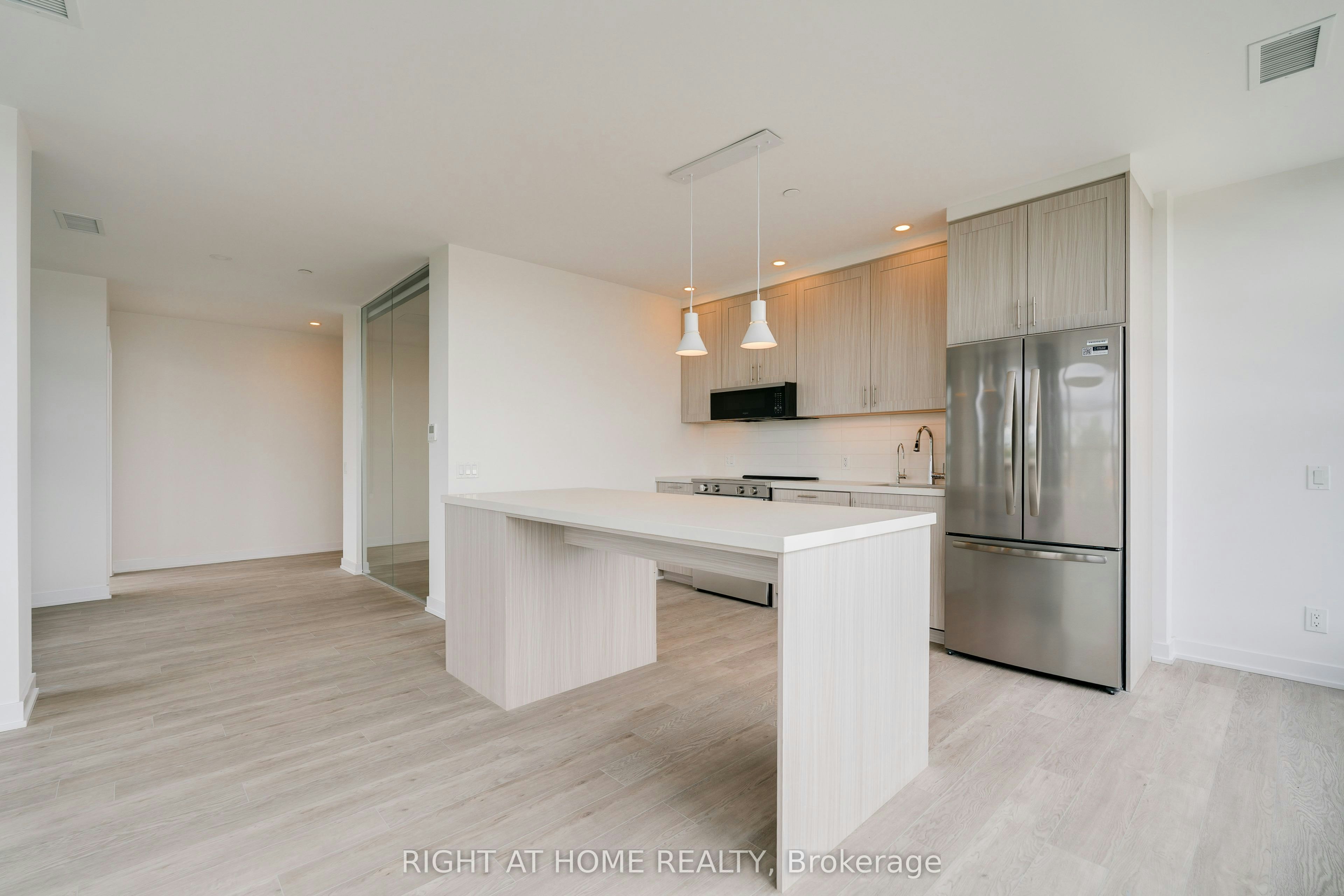 618-2946 Dundas Street W, Toronto, ON, M6P 1Y8 - 14
