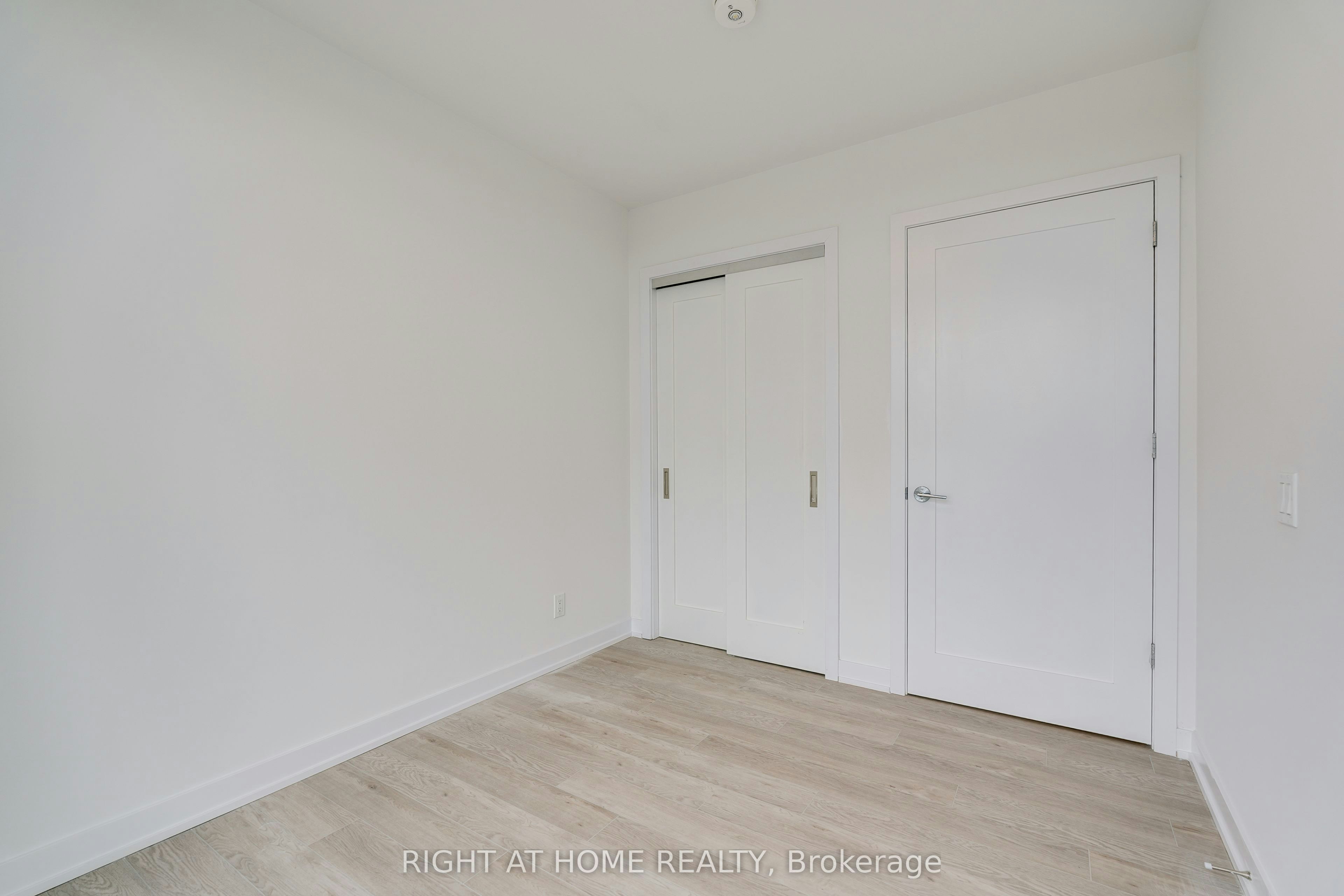 618-2946 Dundas Street W, Toronto, ON, M6P 1Y8 - 7