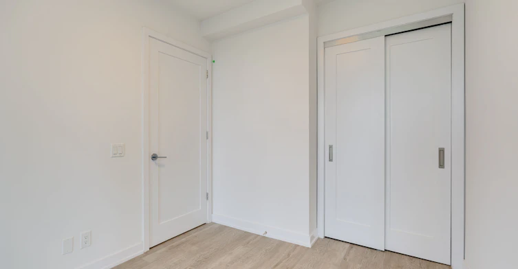 618-2946 Dundas Street W, Toronto, ON, M6P 1Y8 - 9