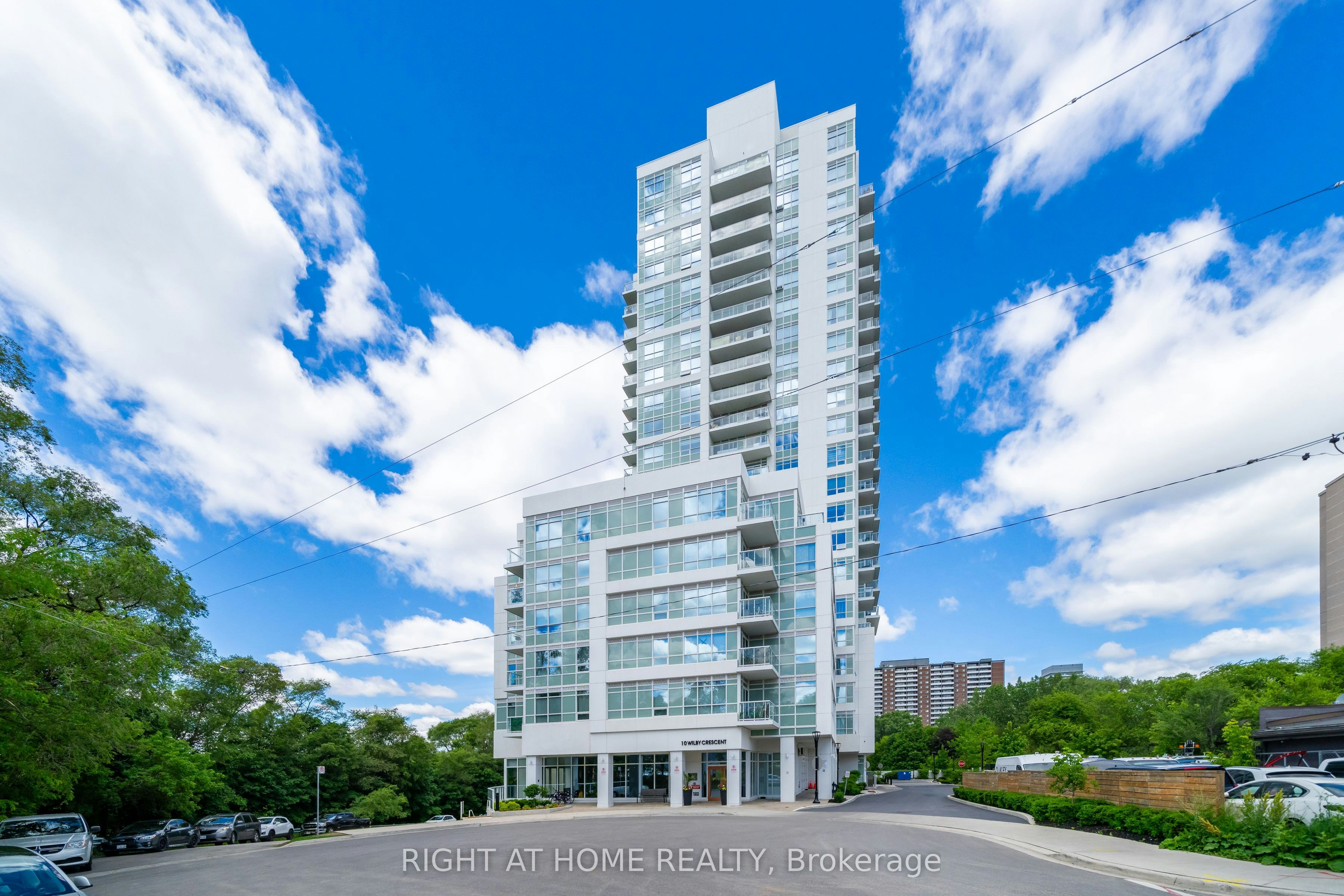 807-10 Wilby Crescent, Toronto, ON, M9N 0B6