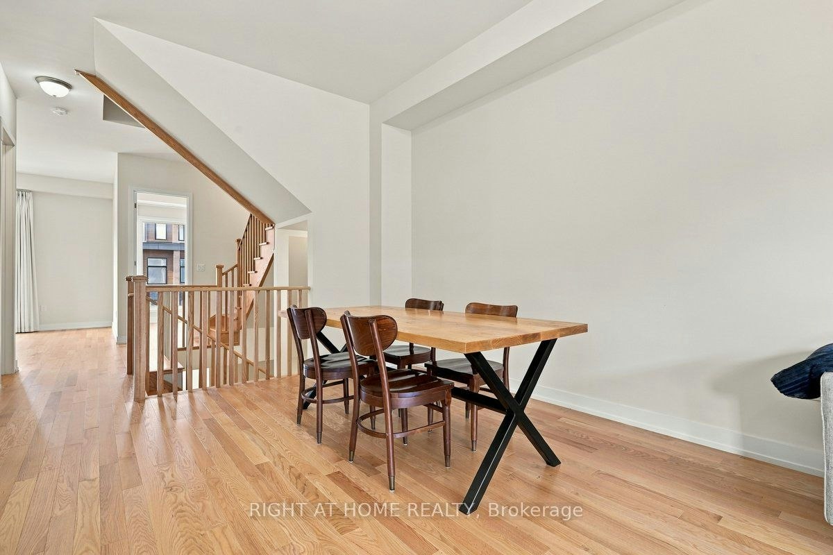3081 Welsman Garden, Oakville, ON, L6H 7Z1 - 10