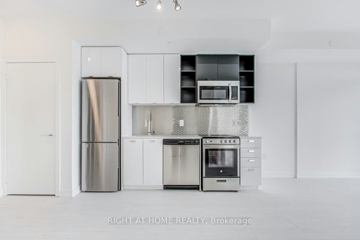 403-10 De Boers Drive, Toronto, ON, M3J 0L6 - 7