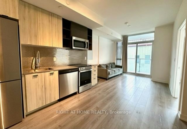 403-10 De Boers Drive, Toronto, ON, M3J 0L6 - 10