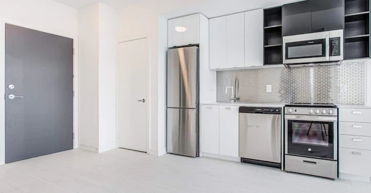 403-10 De Boers Drive, Toronto, ON, M3J 0L6 - 8