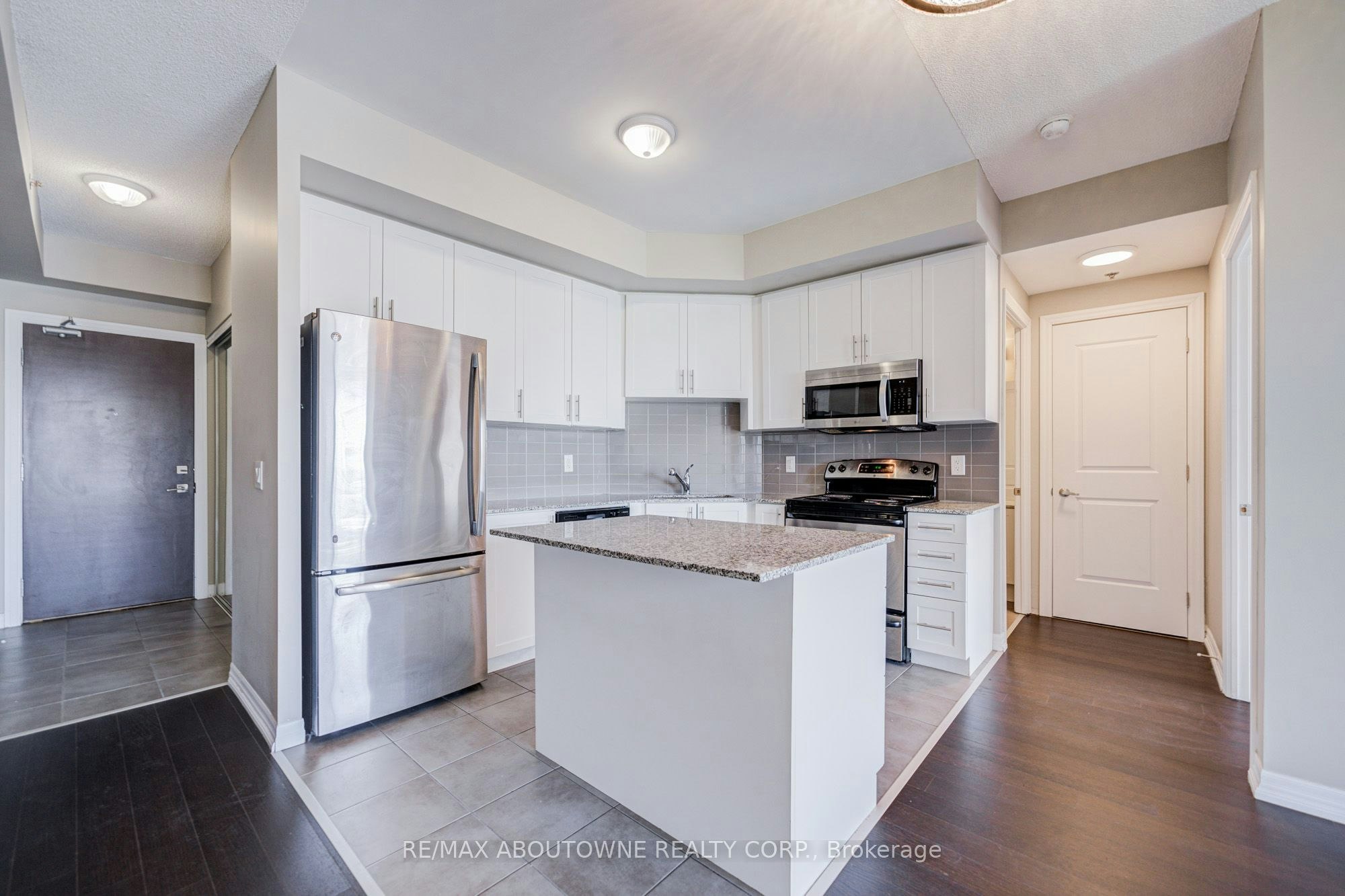 611-5001 Corporate Drive, Burlington, ON, L7L 0H5 - 5