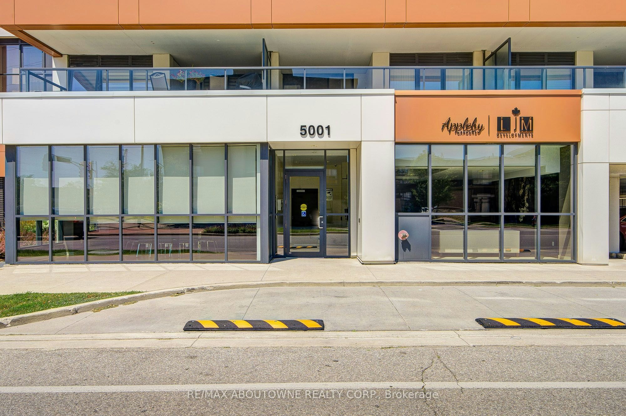 611-5001 Corporate Drive, Burlington, ON, L7L 0H5 - 2