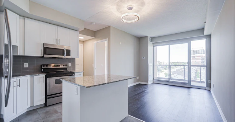 611-5001 Corporate Drive, Burlington, ON, L7L 0H5 - 4