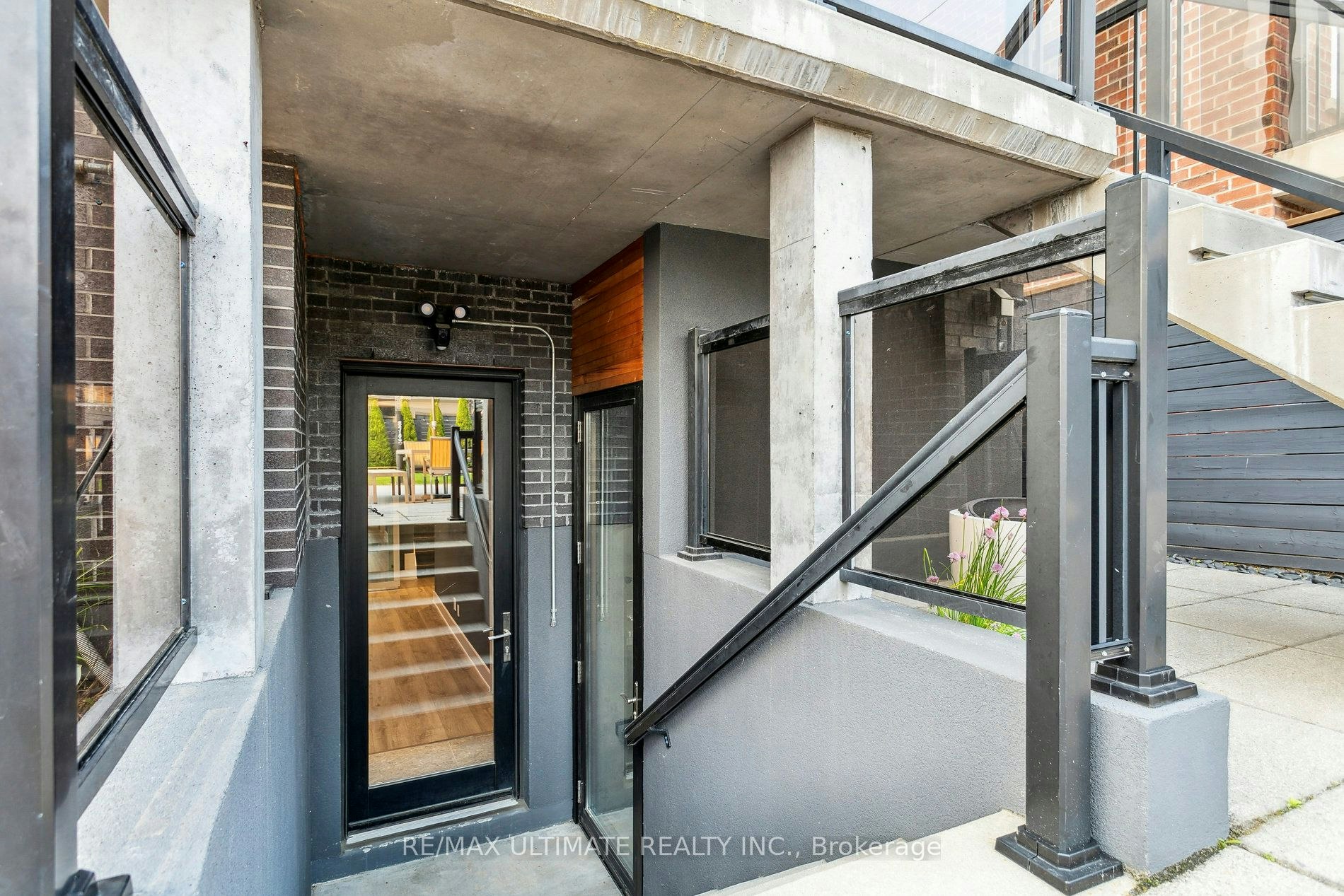1139 Glengrove Avenue W, Toronto, ON, M6B 2K5 - 39