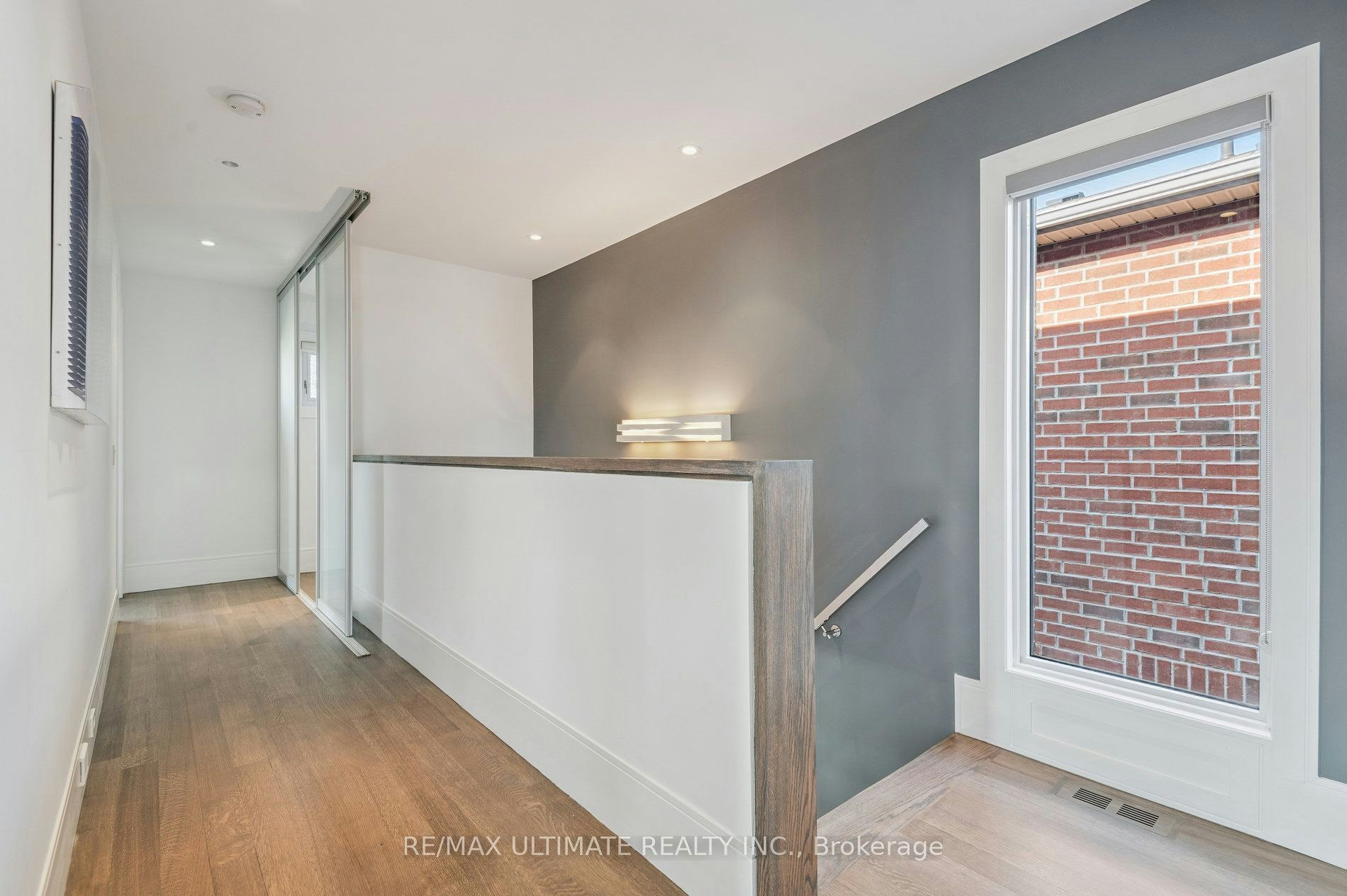1139 Glengrove Avenue W, Toronto, ON, M6B 2K5 - 19