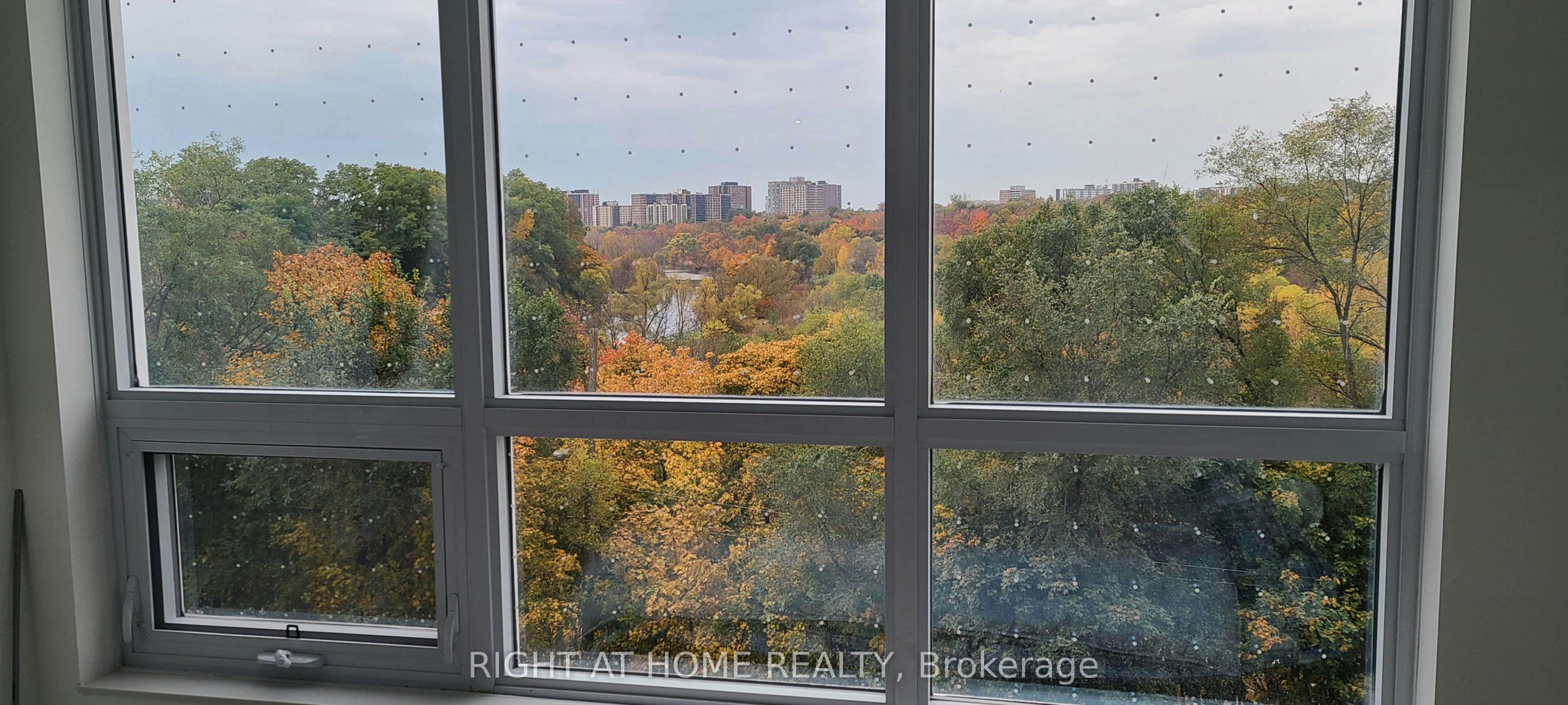 311-10 Wilby Crescent, Toronto, ON, M9N 0B6 - 2