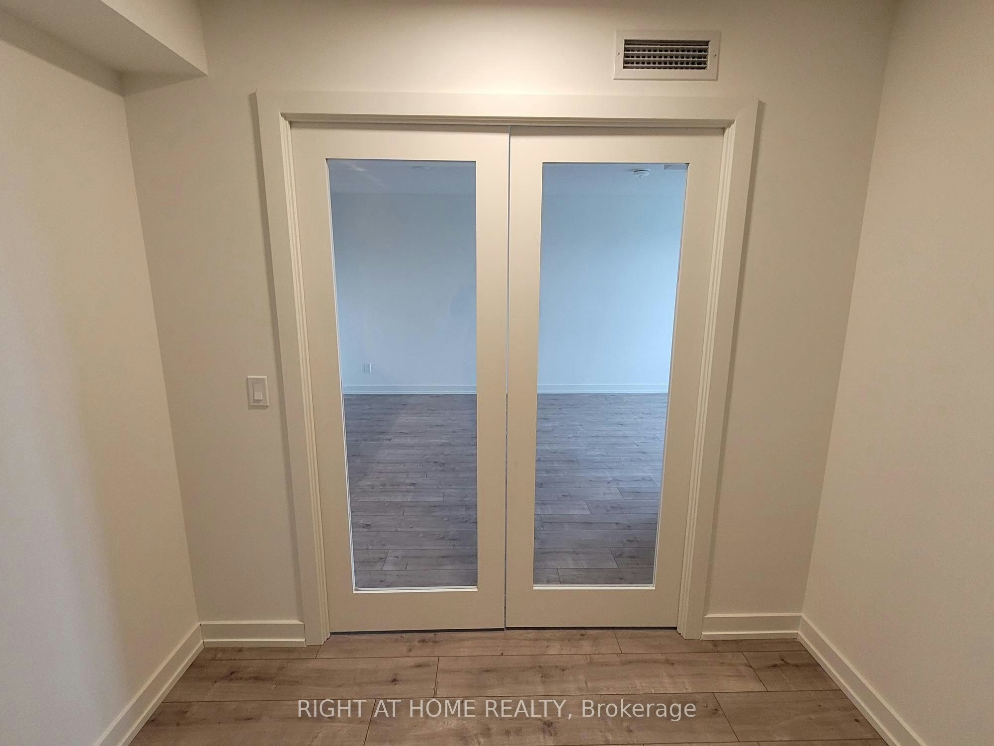 311-10 Wilby Crescent, Toronto, ON, M9N 0B6 - 13