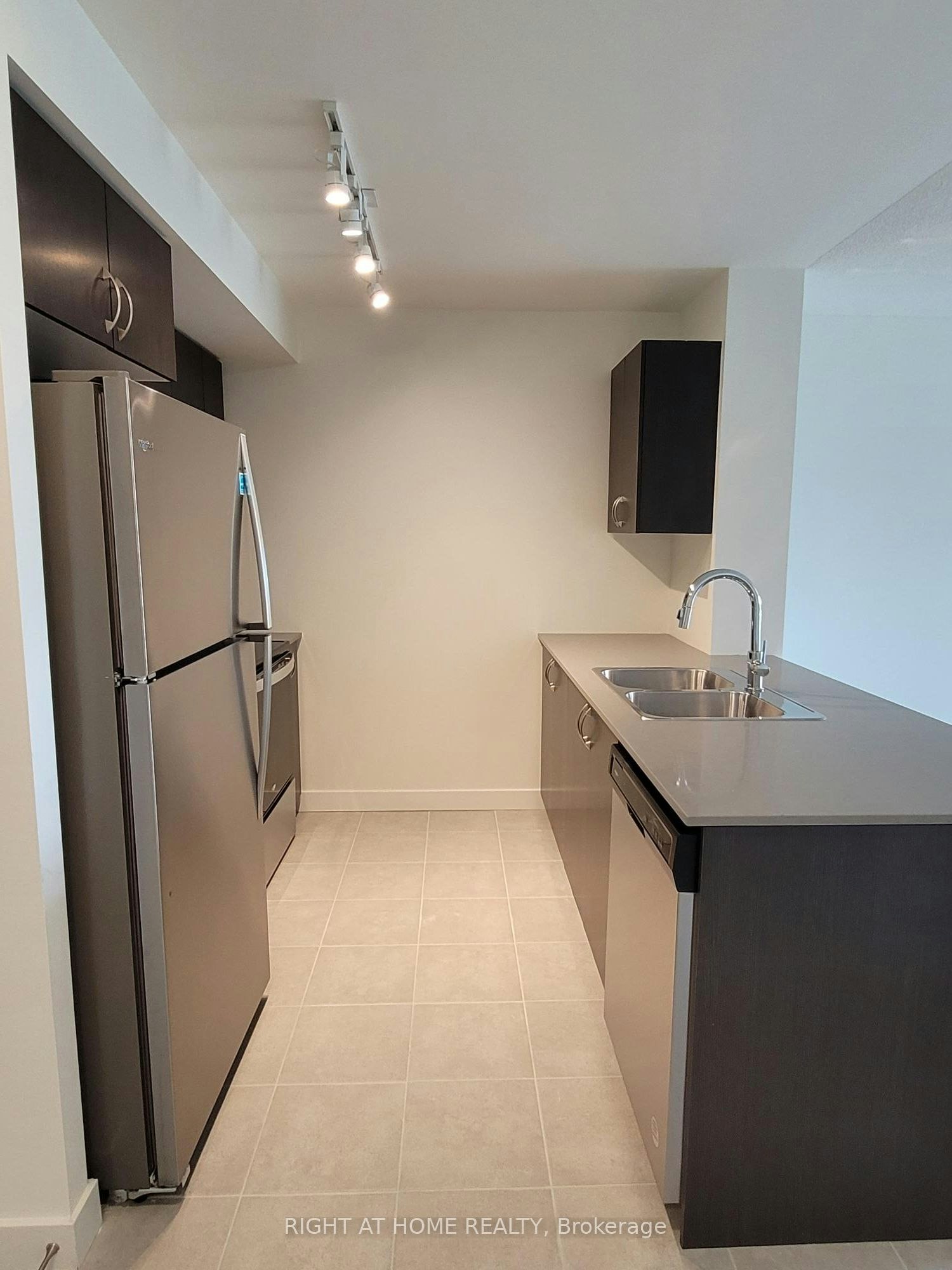 311-10 Wilby Crescent, Toronto, ON, M9N 0B6 - 9