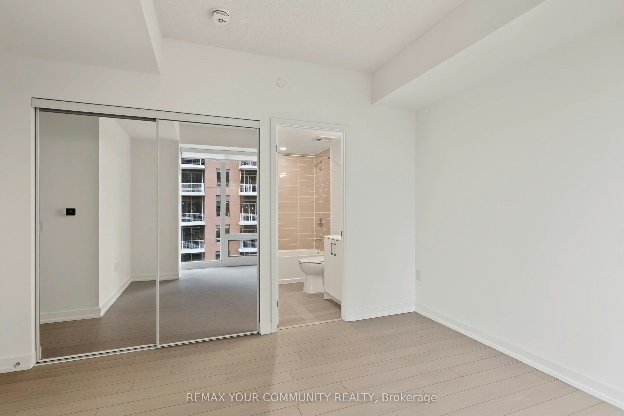 1913-4010 Eglinton Avenue W, Toronto, ON, M9A 0G5 - 12