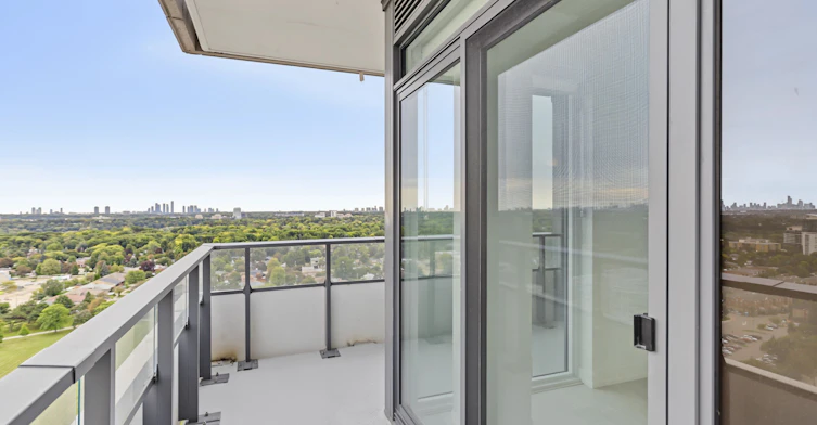 1913-4010 Eglinton Avenue W, Toronto, ON, M9A 0G5 - 25
