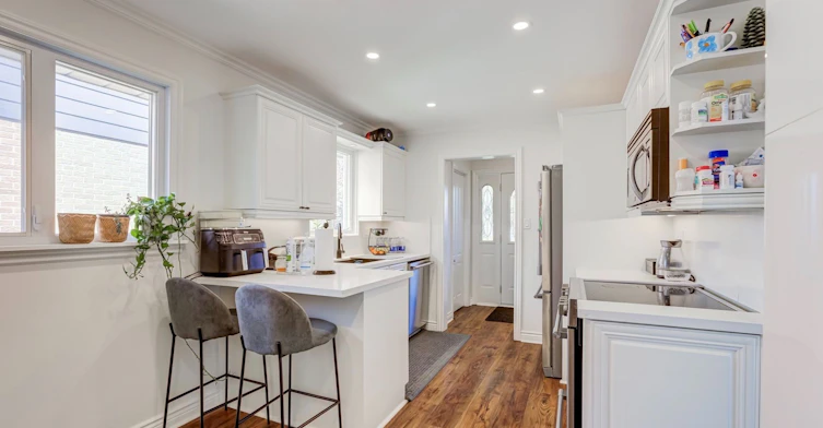 2474 Yarmouth Crescent, Oakville, ON, L6L 2M8 - 4