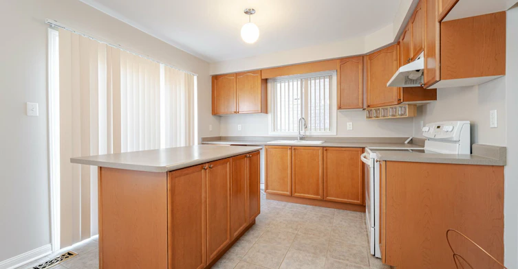 Upper-15 Mendoza Drive, Brampton, ON, L7A 3M3 - 11