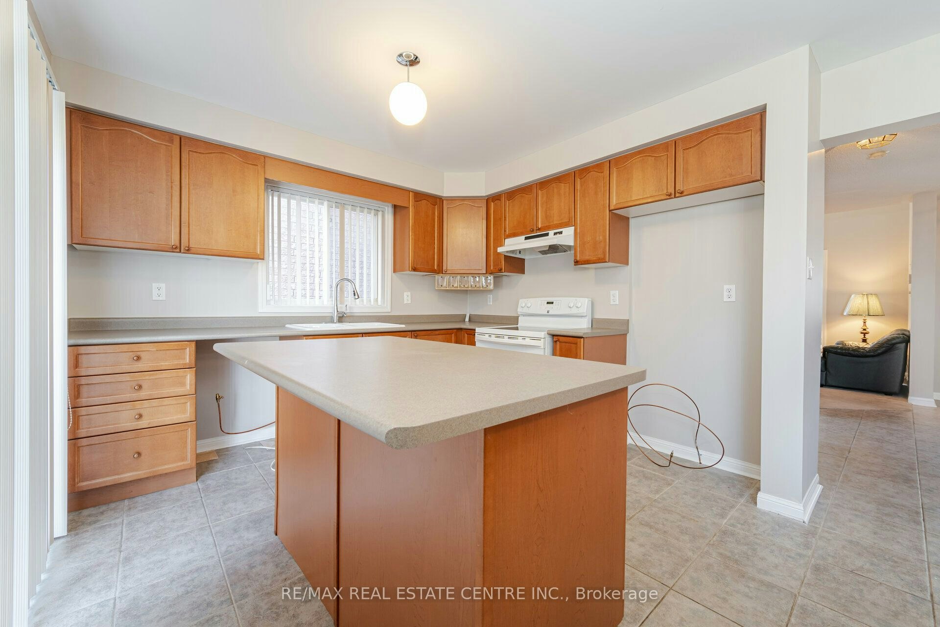 Upper-15 Mendoza Drive, Brampton, ON, L7A 3M3 - 10