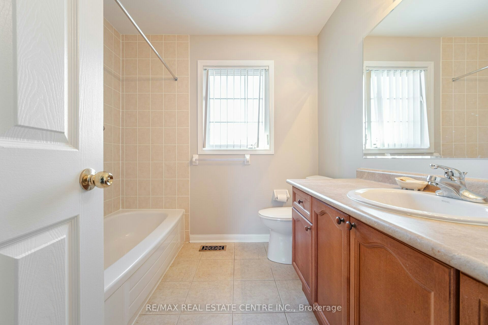 Upper-15 Mendoza Drive, Brampton, ON, L7A 3M3 - 27