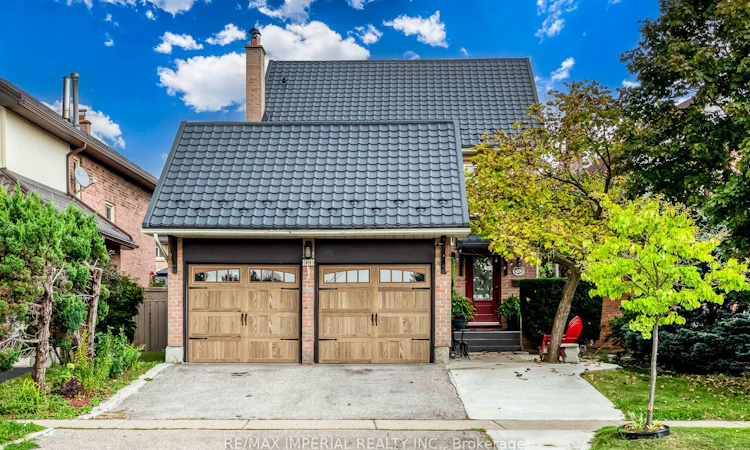 301 Kingsbridge Garden Circle