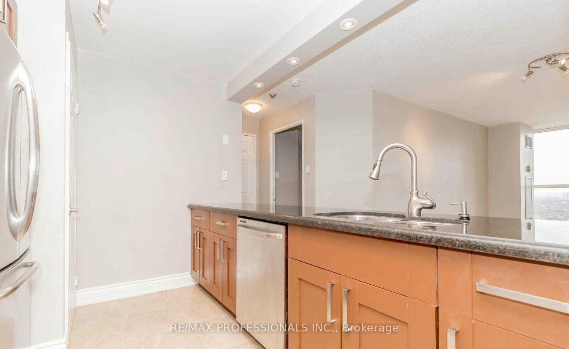 1606-4205 Shipp Drive, Mississauga, ON, L4Z 2Y9 - 4
