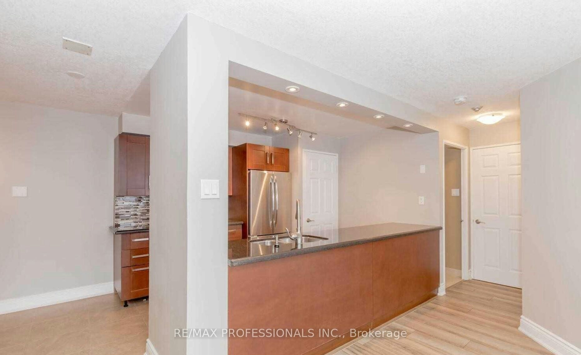 1606-4205 Shipp Drive, Mississauga, ON, L4Z 2Y9 - 2