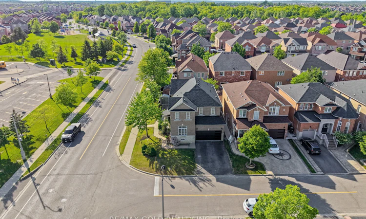 261 Mountainash Road