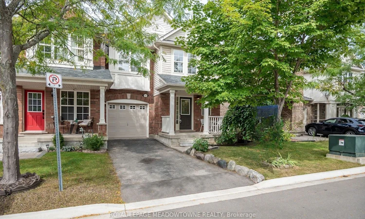 1147 Riddell Crescent