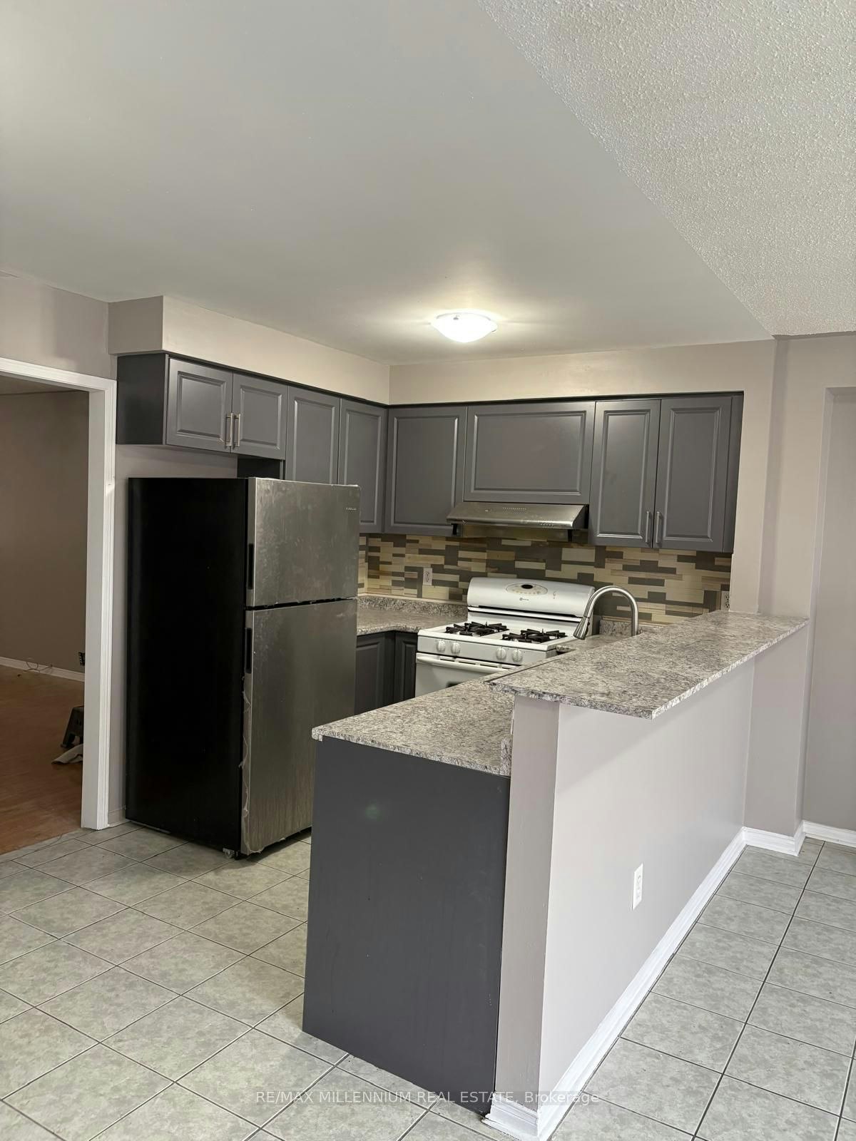 29 Needlewood Avenue, Brampton, ON, L6R 2N3 - 3