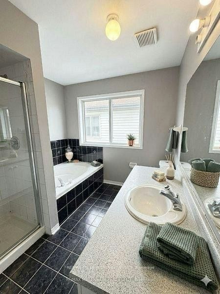 29 Needlewood Avenue, Brampton, ON, L6R 2N3 - 6