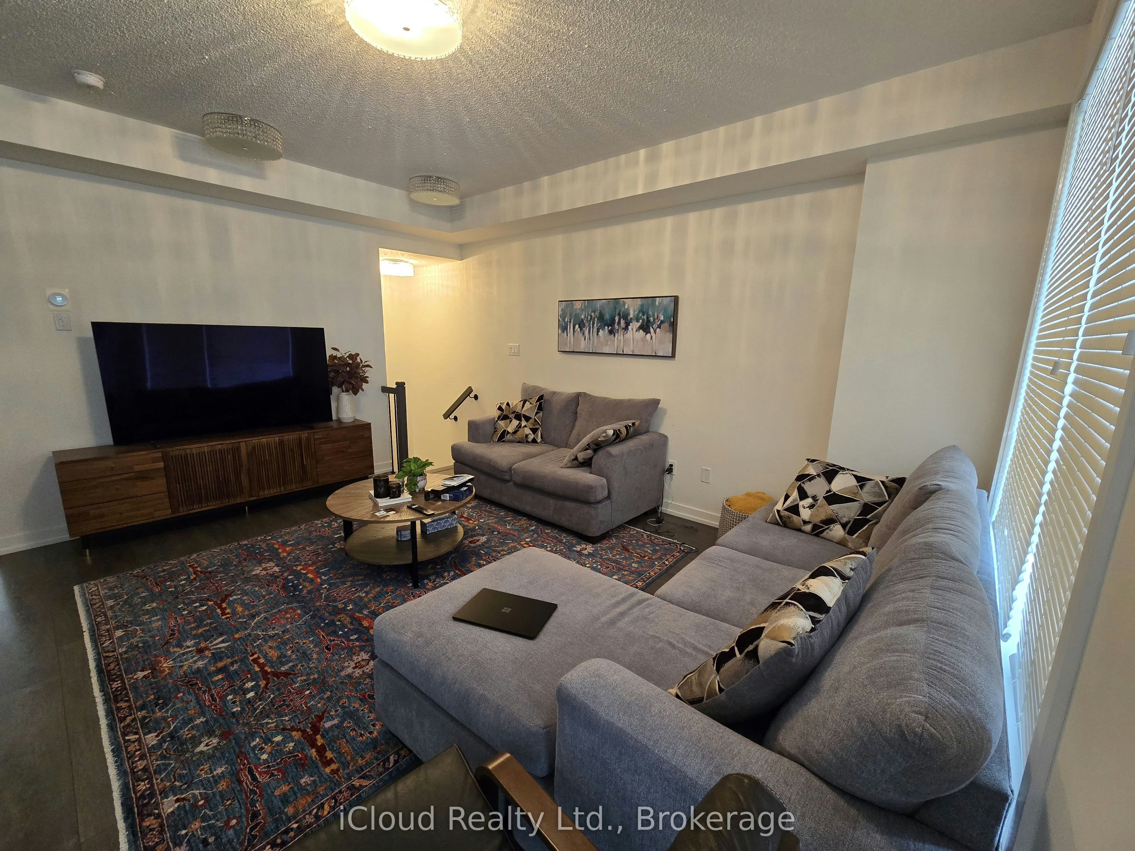 168 Squire Crescent, Oakville, ON, L6H 0L7 - 4