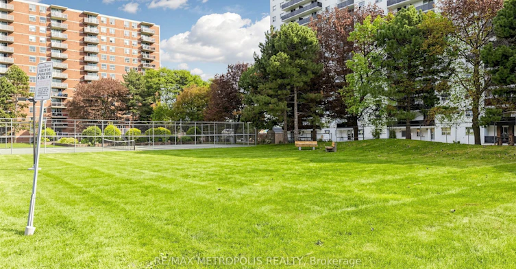 310-1100 Caven Street, Mississauga, ON, L5G 4N3 - 48