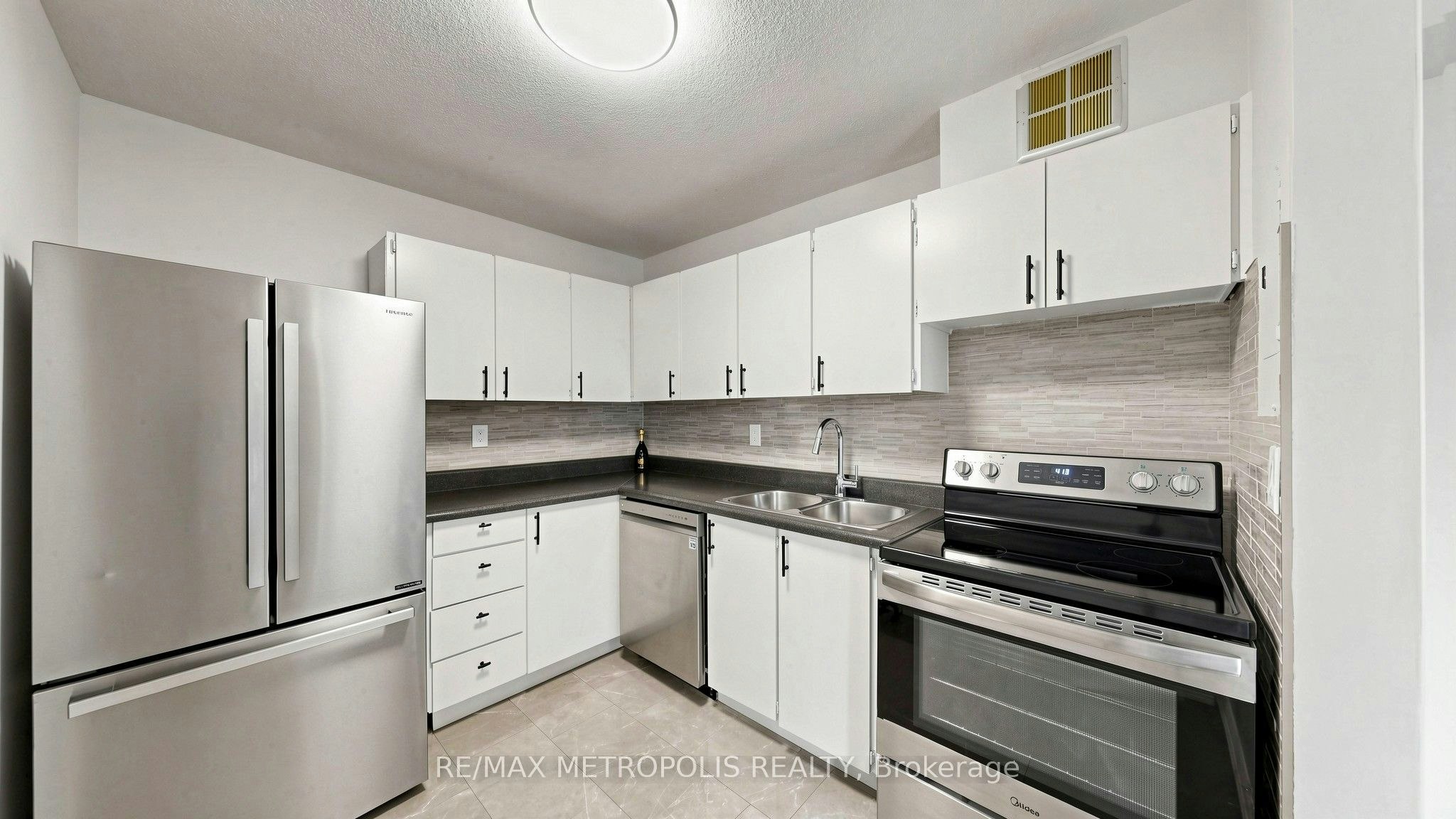 310-1100 Caven Street, Mississauga, ON, L5G 4N3 - 24