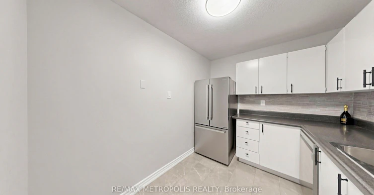 310-1100 Caven Street, Mississauga, ON, L5G 4N3 - 22