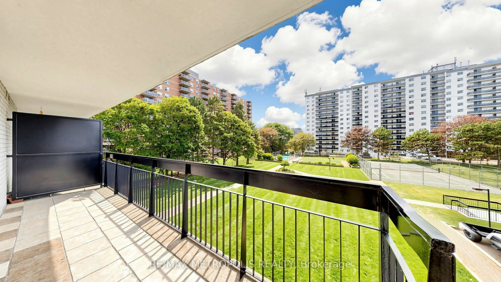 310-1100 Caven Street, Mississauga, ON, L5G 4N3 - 44