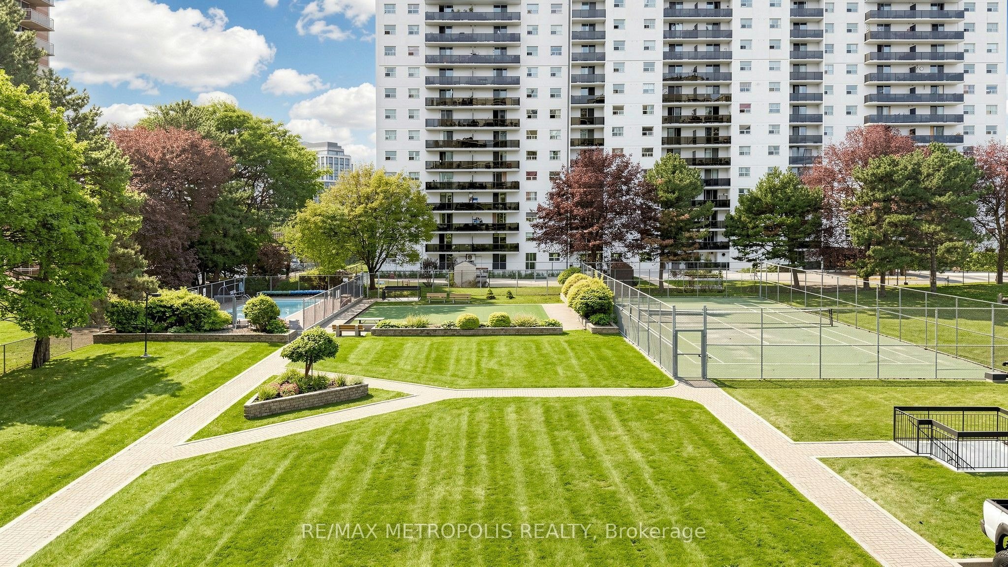 310-1100 Caven Street, Mississauga, ON, L5G 4N3 - 50