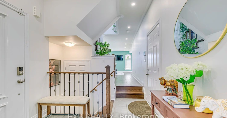 3108 Michelangelo Road, Burlington, ON, L7M 0Z7 - 2