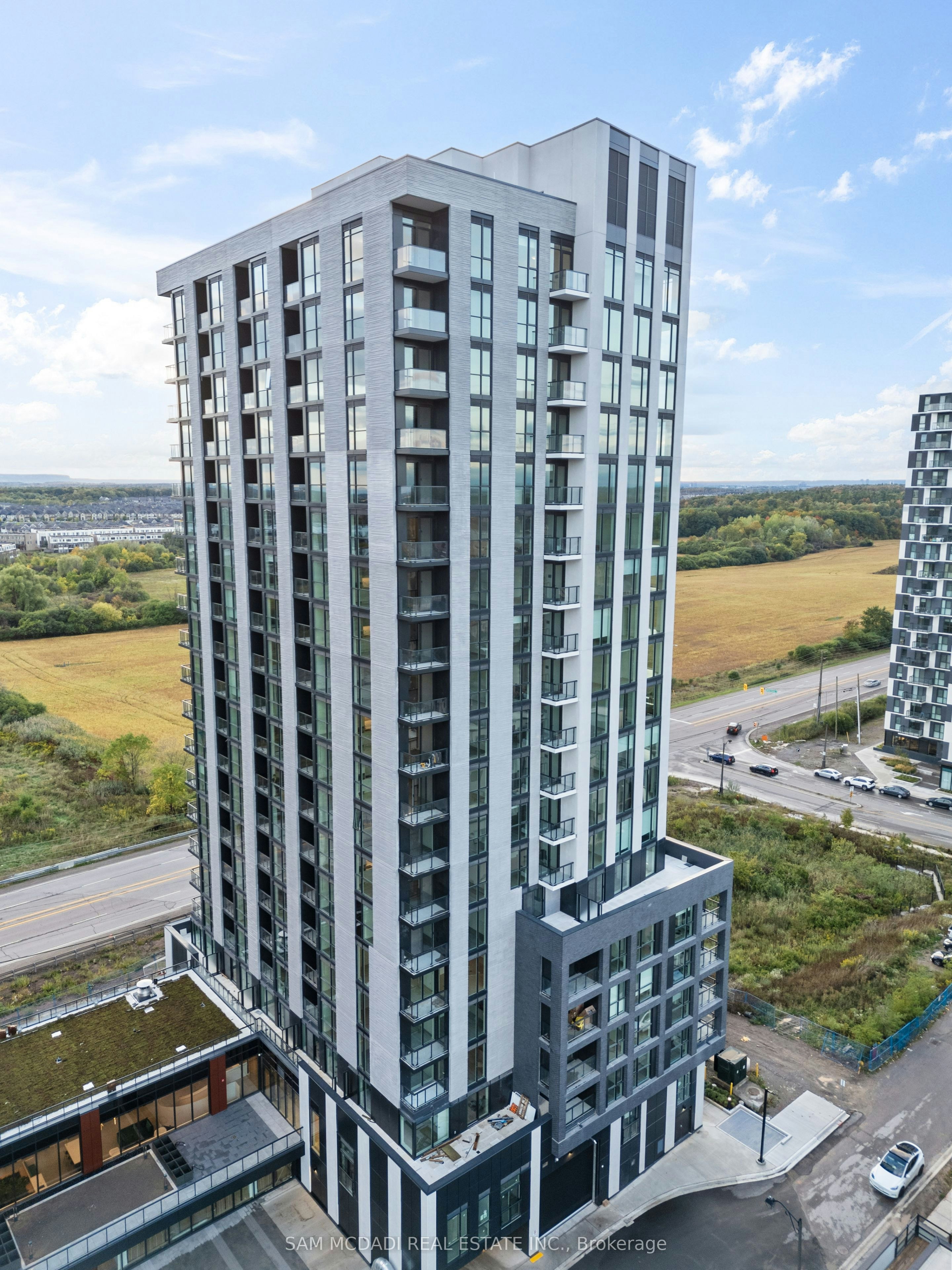 1805-3079 Trafalgar Road, Oakville, ON, L6H 8C5