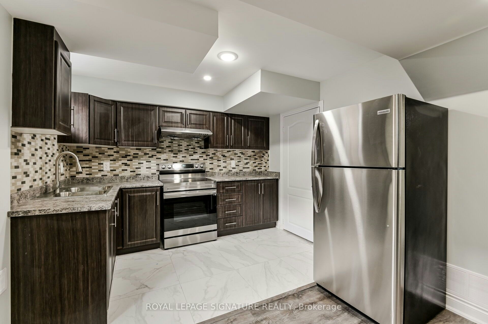 1506 Devine Point, Milton, ON, L9E 1H6 - 8