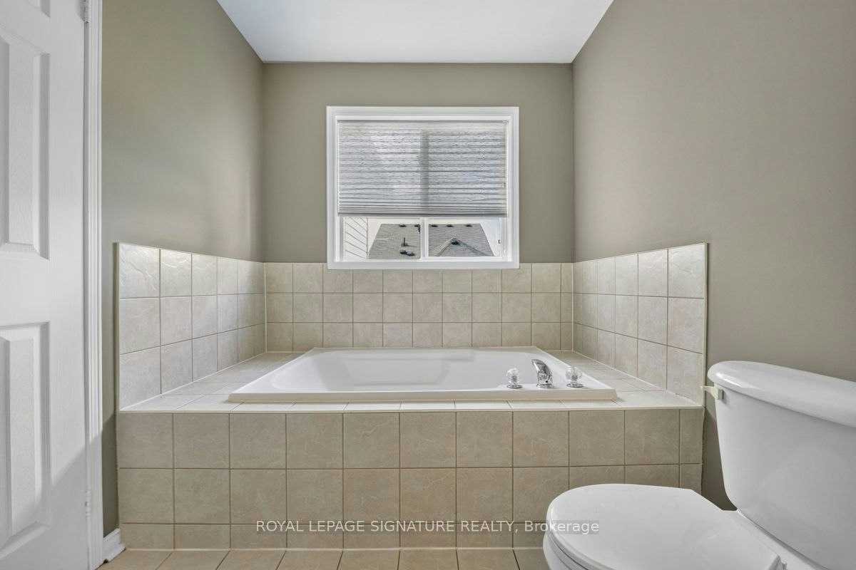 19 Mossgrove Crescent, Brampton, ON, L7A 3E6 - 22